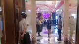 夜店里来了一位大神，没想到是经理的男朋友
