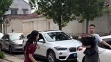 山东惠民：男子订婚手捧鲜花完美路过女友，幸亏后面反应过来