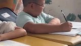 小学生举手投足局里局气，气质被狠狠拿捏了