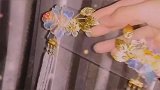 就喜欢这样闪闪的古风发夹，搭配上流苏，古典又灵动！