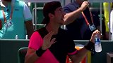 网球-18年-沃达斯科向裁判抱怨某观众干扰发球 科基纳基斯：那是我爸爸-专题