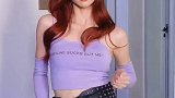 两根棒棒糖换来的衣服侄女