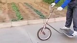 邻居大爷发明的摇摆车,据说有人要出万买下来