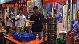 体验青岛啤酒民间速饮大赛，露天吃海鲜白酒啤酒一起来！