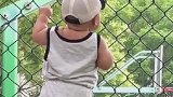 真正的篮球迷，克服各种障碍学球