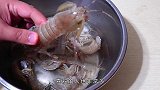 买皮皮虾，看着“鲜活”的不一定好，记住2点，老板没法坑到你！