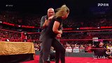 WWE-18年-RAW第1308期：罗西破坏布里斯胜利演说 发起疯来连队友都打-精华