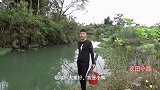 不起眼的小河道钓鱼，开钓就吃钩，足足钓了好几斤河鱼，赚翻了