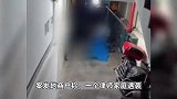 重庆一小区发生杀人案，警方：2名女性被害，嫌疑人跳楼身亡