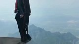 万米高空翼装飞行，这胆量让人佩服！