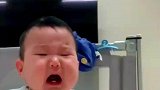 妈妈准备给宝宝戒奶