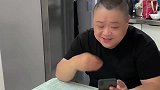 让大叔的这波操作差点把我笑岔气了！哈哈哈