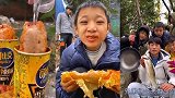 农村小伙用薯片盒子做的蛋卷真是太好吃了