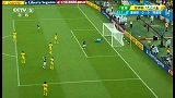 世界杯-14年-小组赛-A组-第1轮-多斯桑托斯破门但被裁判误吹无效-花絮