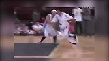 街球-15年-罕见视频！18岁郭艾伦单挑街球王吴悠秀华丽脚步-花絮