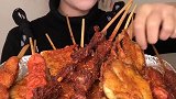 让人着迷的街边小炸串，不要流口水哦