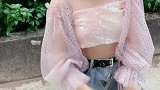 带上墨镜以后，我就是这条街最靓的仔