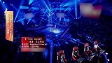 好声音吉克隽逸一首歌，给几个评委唱的贼嗨，哈林乐的拍桌子！