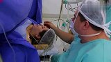 产房直击产妇剖腹产生子过程,剖腹产妈妈的伟大绝不逊于顺产妈妈