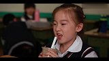 机智小学生用奶茶算命，一杯奶茶代表一种命运，还真会玩！