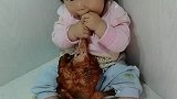 我就吃一只鸡，哥哥也要打小报告