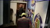 西甲-糗大了!巴萨两年前万圣节恶搞跑错场 “群魔”尖叫整懵对手球员-专题