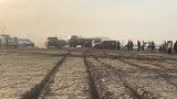 越野标杆挑战搁浅滩, 车子轻松被搁浅滩拿下, 连动都动不了！