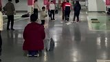 你们小区的地下停车场也这样吗对此，你怎么看