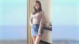 为什么有些小姐姐没有了丝袜，腿部也能光鲜白皙