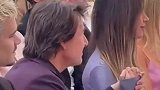 外网热传贝嫂看阿汤哥时的表情和两人的互动