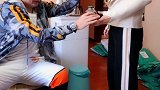 今天这瓶饮料由我买单。