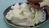 3块钱豆腐，用手掰一掰，不加一片肉，没想到出锅这么抢手，真香