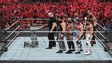 2K游戏恶搞：被解雇的WWE选手组团暴打老麦