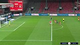 第55分钟里昂球员埃卡姆比射门 - 被扑