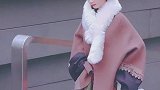 你归来是诗，离去成词，且笑风尘，不敢造次