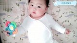 爸爸跟宝宝说早安，宝宝兴奋回应逗笑多少人，家有宝宝欢乐多