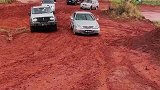 国产神车坦克300爬坡不输途乐。