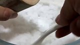 古法竹盐牙膏的制作过程