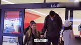 姚明远赴美国，和穆大叔千里迢迢送祝福，谁结婚有这么大排场？