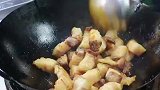 饭店做的红烧肉为什么好吃？原来技巧很简单，看大厨如何操作