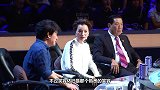 董卿早年青涩旧照曝光，婴儿肥的圆脸肉嘟嘟，满脸清纯