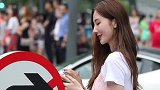 按照箭头的指示能进到小姐姐的心里吗？
