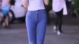 女生身材好不好，穿牛仔裤的时候就能看出来