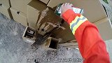 日本小哥突发奇想，自己制作喷火鞋子，网友你是哪吒吗