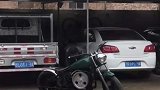 农村大哥自制柴油版哈雷摩托车，这声浪不要太熟悉