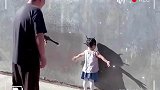 这就是孩子的童年啊