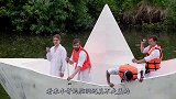 小伙用200个可乐瓶造船，大胆下水一试，结果出乎意料！