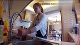 贾乃亮一听李小璐要做饭，为何满脸的惊讶，这是咋回事呢？