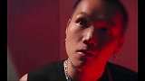 任达华什么脏东西，擦掉它！