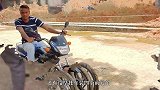 印度牛人打造10米长自行车，一前一后坐在上面，画面太美不忍直